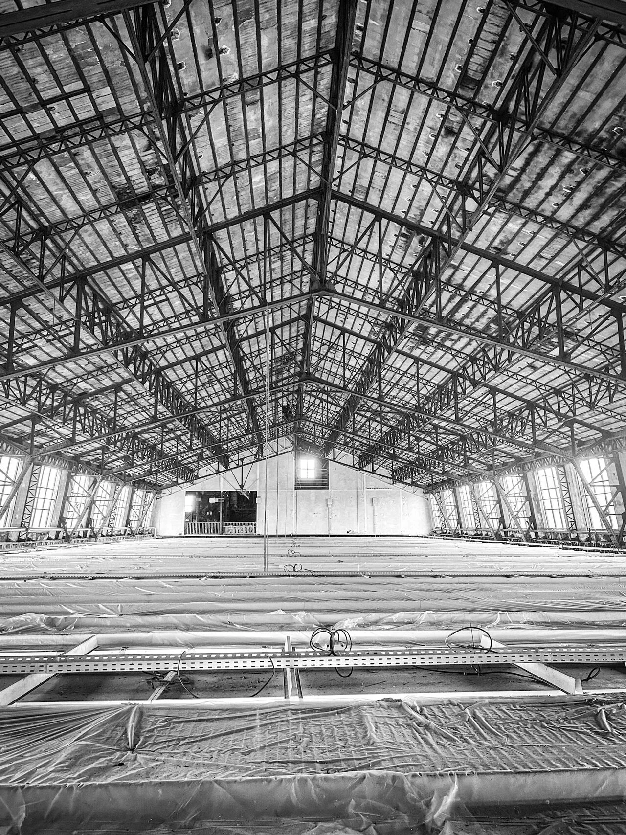 MS Access - Analyse comparative en milieu industriel : pourquoi la corde l'emporte souvent sur la nacelle et l'échafaudage dans les usines denses ?